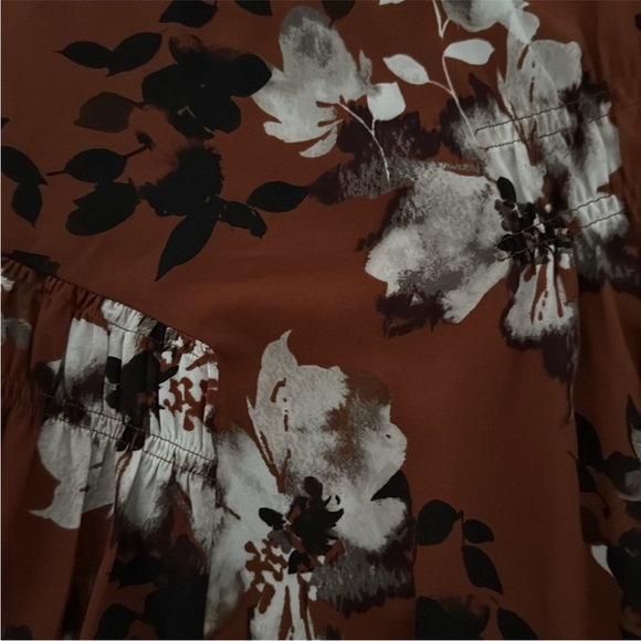 SIMPLY VERA WANG Smock Detail Asymmetrical Dress - Picture 8 of 8